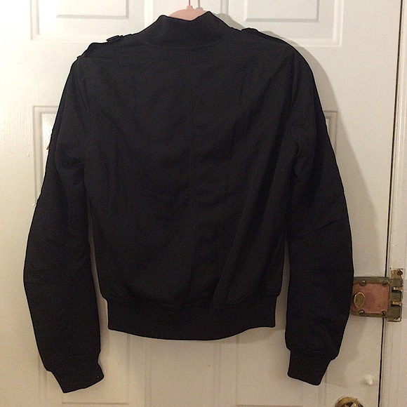 L’urv Black Jacket (with rose gold hardware) - Picture 2 of 5